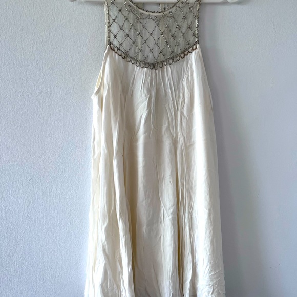 Dress - Picture 2 of 5